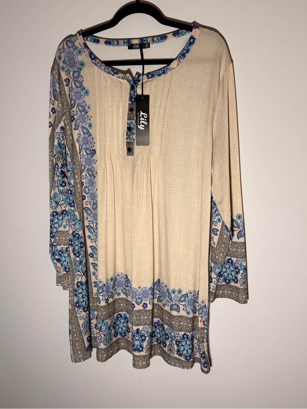 Lily by Firmiana Printed Cream Tunic with Blue Paisley Trim